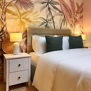 Blush Jungle - Homestay Dublin