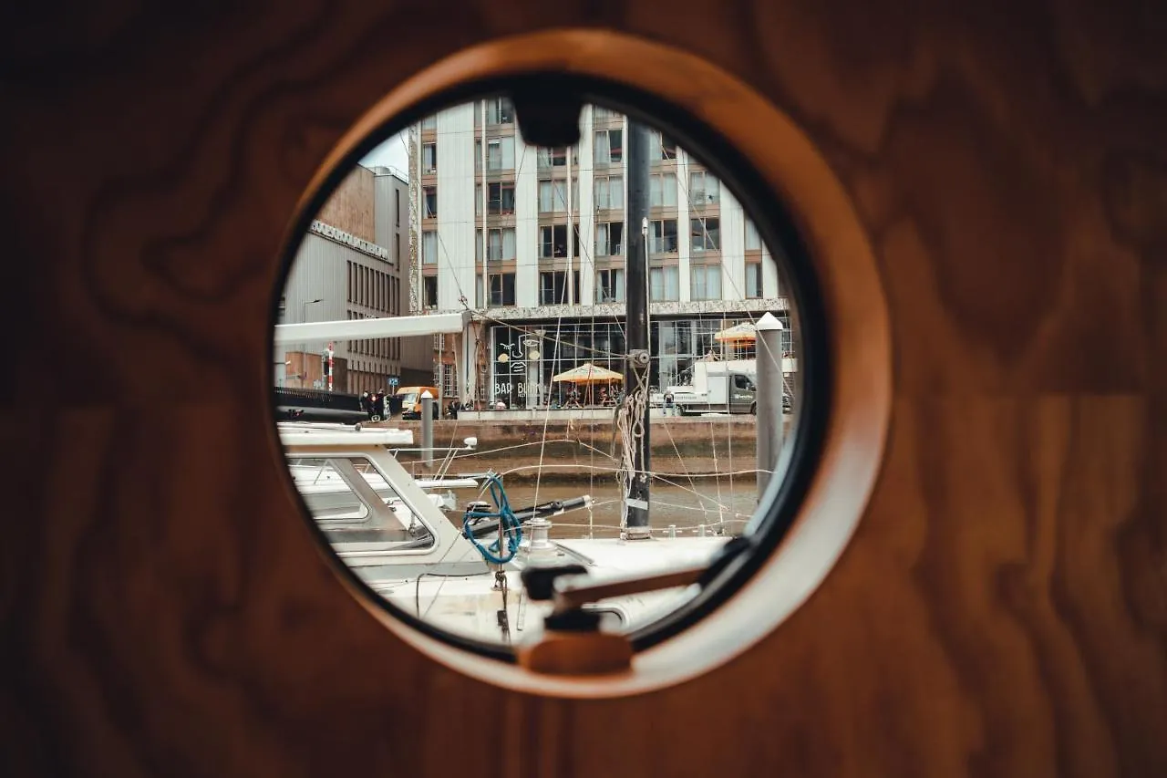 Botel Wikkelboats At Wijnhaven Hotel Rotterdam